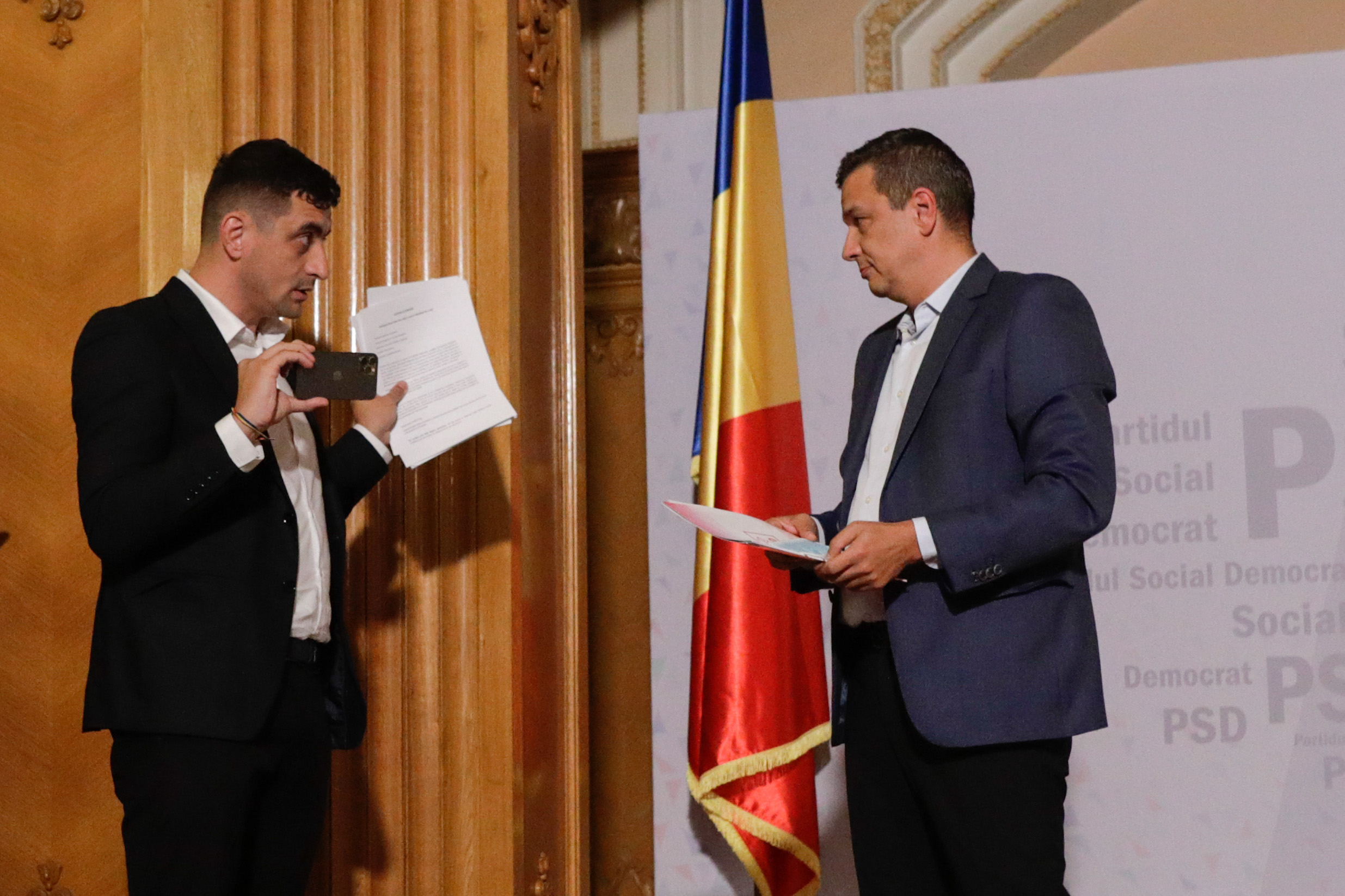 ANALIZĂ CONTEXT.RO | Cum au arătat legile anti-ONG din Ungaria și Slovacia și cât de apropiate sunt de proiectul votat de coaliția ad-hoc AUR-PSD? PLUS Ce s-a întâmplat în 2012 în Rusia 6 ID128426 INQUAM PHOTOS GEORGE CALIN