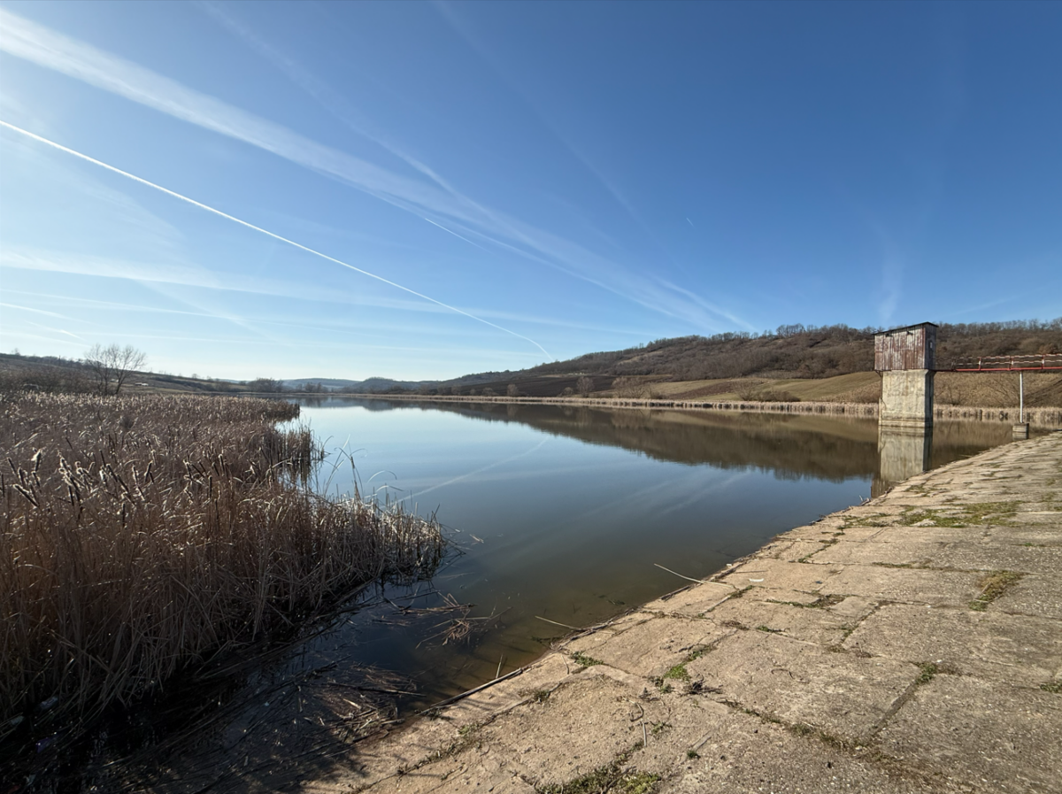 Lacul Sălăţig, Valea Mineu. Sursa foto: Context.ro